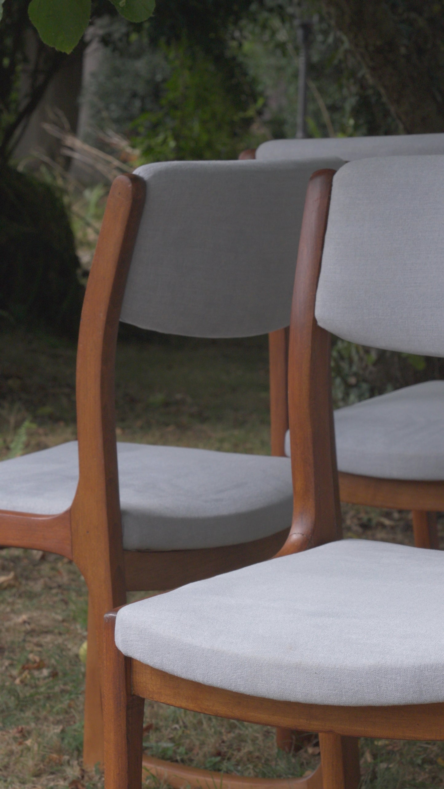 CHAISES TRAÎNEAU VINTAGE ANNÉES 60